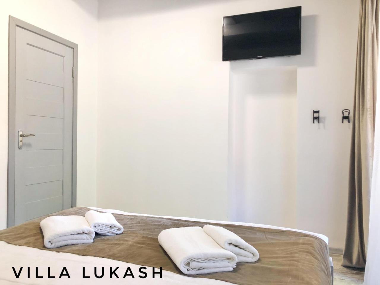 Villa Lukash Yanoshi Εξωτερικό φωτογραφία