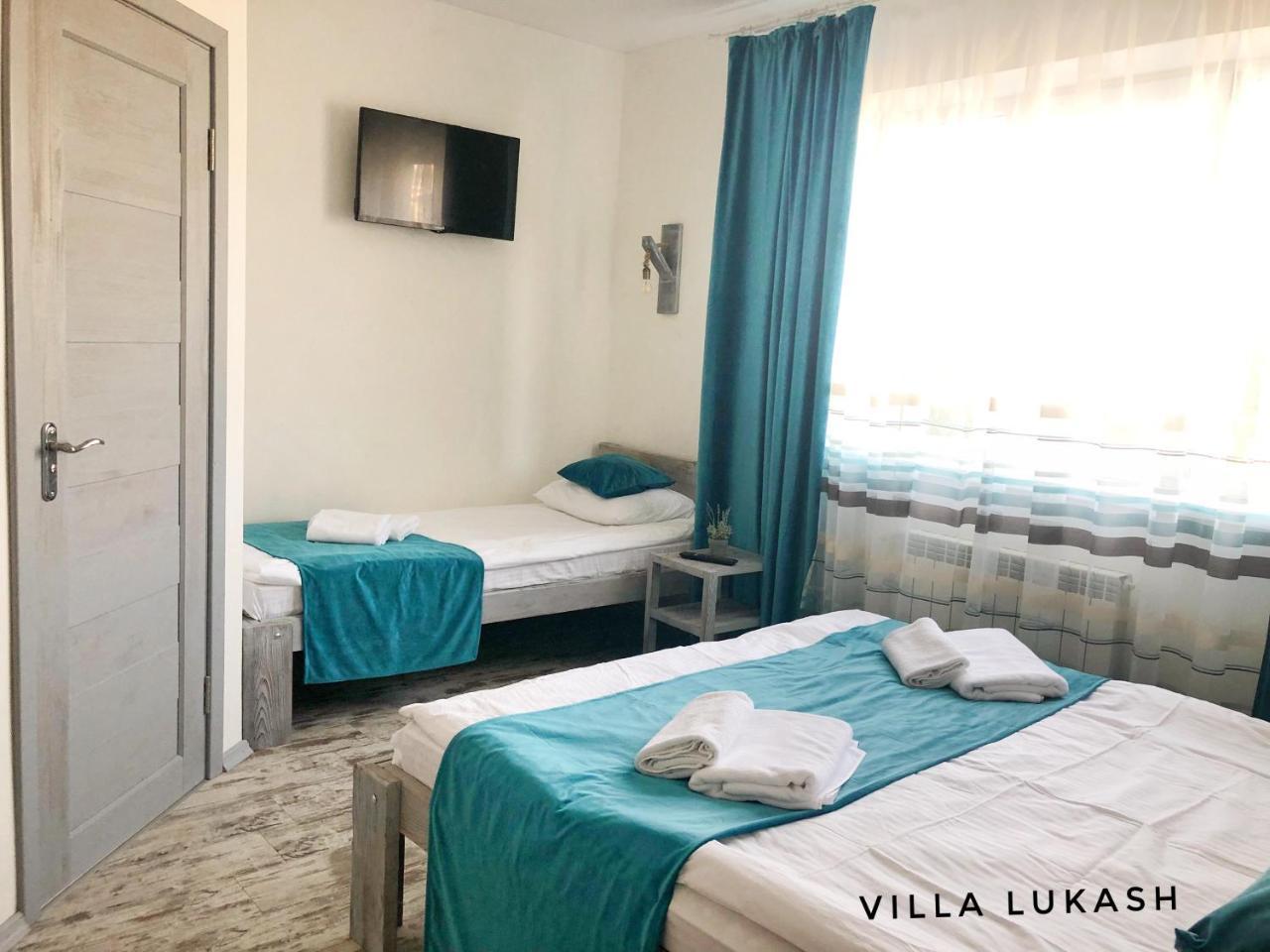 Villa Lukash Yanoshi Εξωτερικό φωτογραφία