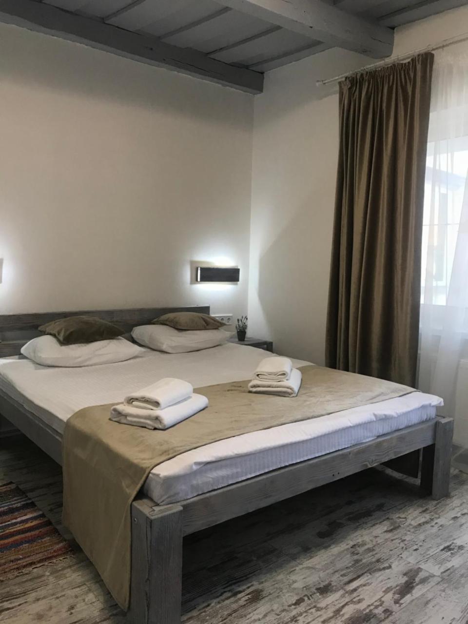 Villa Lukash Yanoshi Εξωτερικό φωτογραφία